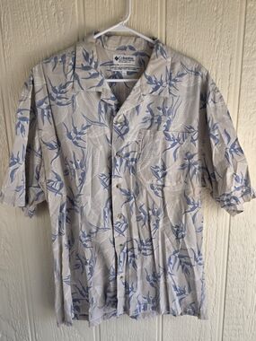 Columbia Men’s Light Gray Hawaiian Short-Sleeve Shirt, Size Large